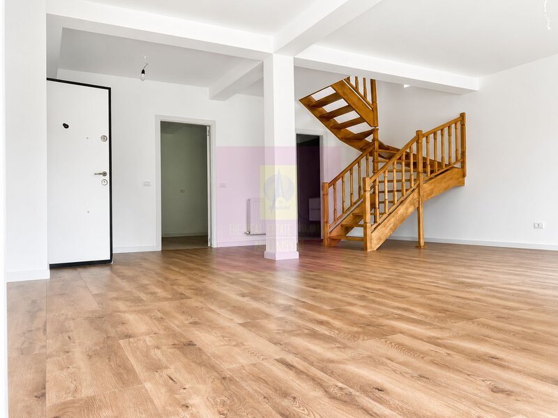 Casa tip duplex,  curte libera 250mp, Mogosoaia