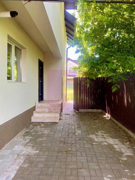Casa tip duplex,  curte libera 250mp, Mogosoaia